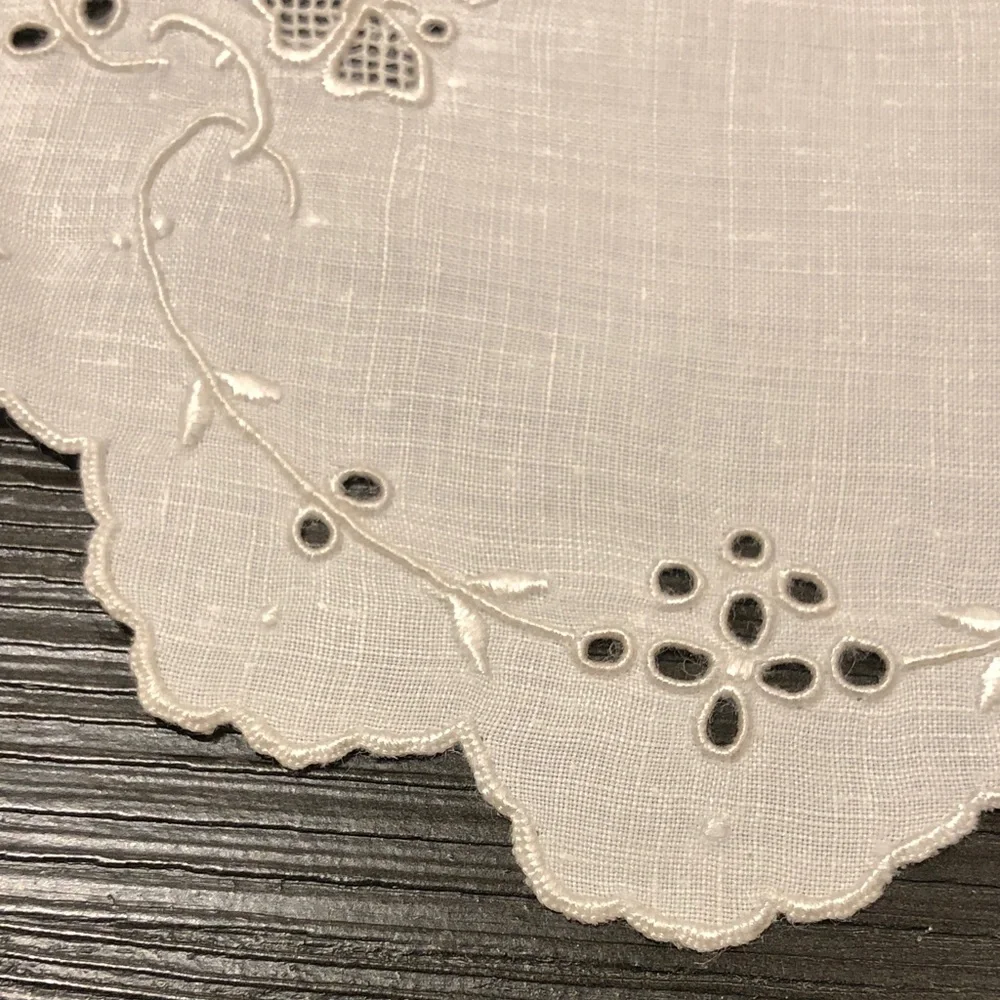 White Embroidered Linen Set (11)